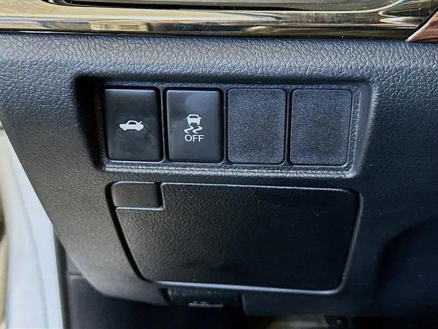 used 2013 Toyota Avalon car, priced at $9,987