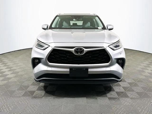 used 2023 Toyota Highlander car, priced at $36,755