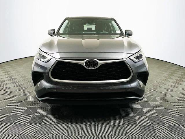 used 2023 Toyota Highlander car, priced at $34,749