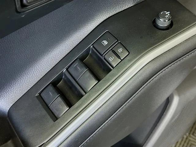used 2023 Toyota Highlander car, priced at $34,749