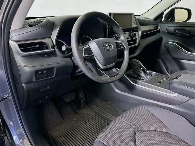 used 2023 Toyota Highlander car, priced at $34,749