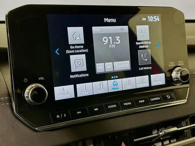 used 2024 Mitsubishi Outlander car, priced at $24,300