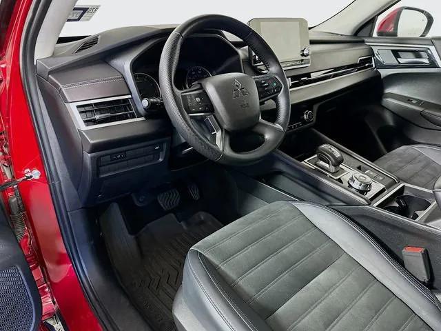 used 2024 Mitsubishi Outlander car, priced at $24,300