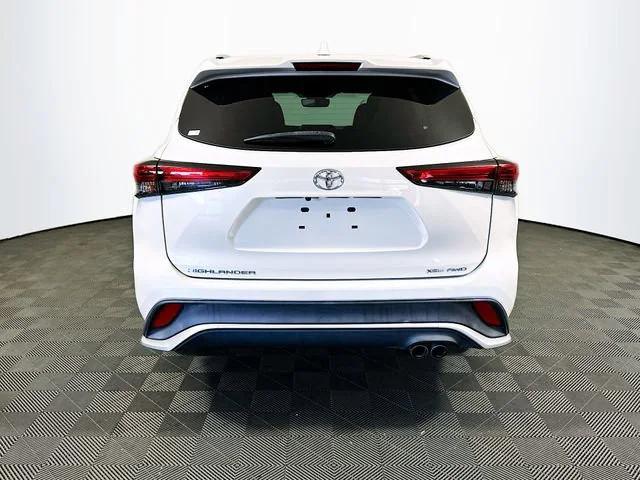 used 2021 Toyota Highlander car, priced at $33,856
