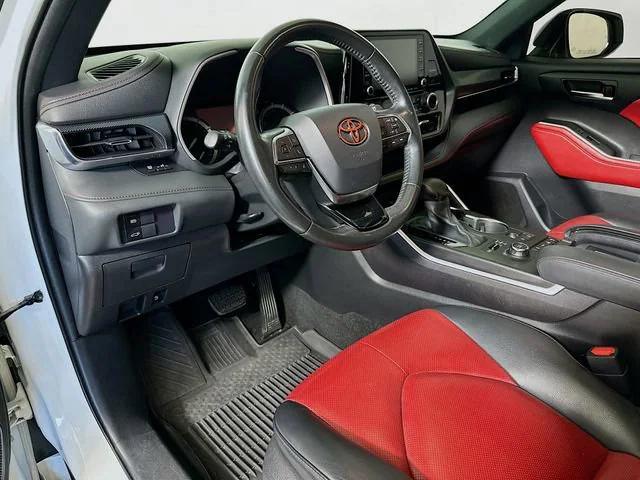 used 2021 Toyota Highlander car, priced at $33,856
