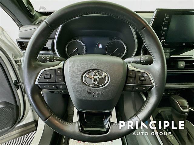 used 2021 Toyota Highlander car, priced at $36,991