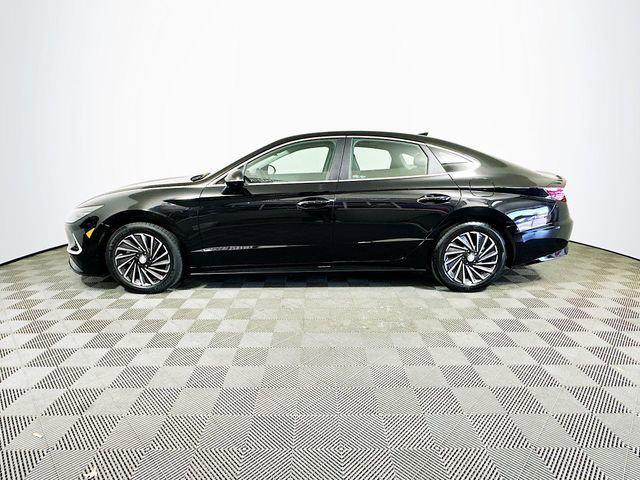 used 2023 Hyundai Sonata Hybrid car, priced at $27,491