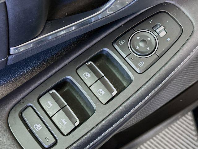 used 2023 Hyundai Sonata Hybrid car, priced at $27,491