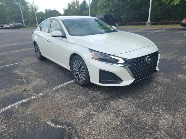 used 2023 Nissan Altima car, priced at $19,991