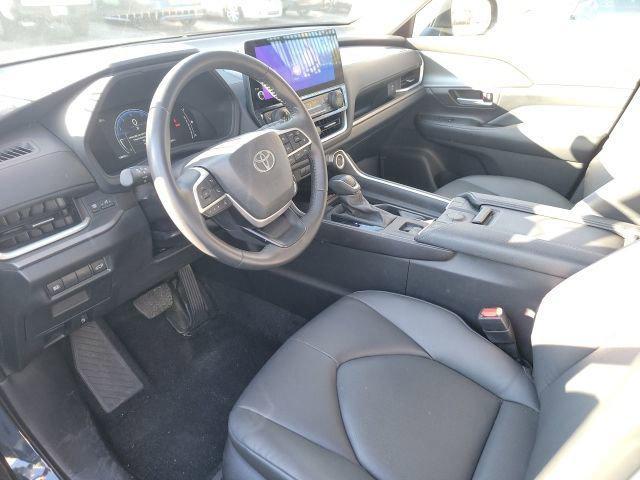 used 2025 Toyota Grand Highlander car, priced at $45,991