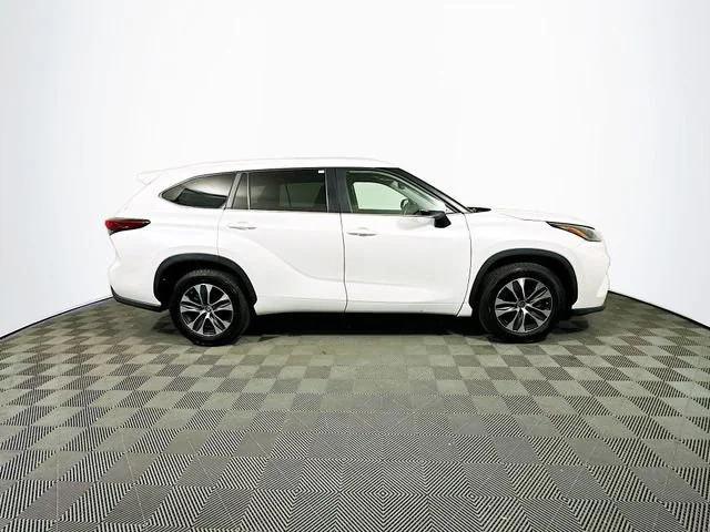 used 2023 Toyota Highlander car, priced at $37,958