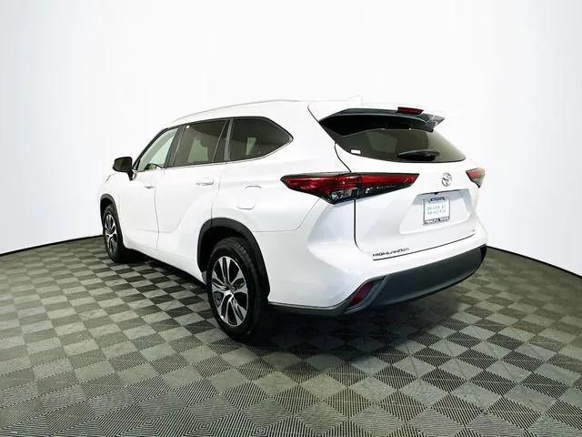 used 2023 Toyota Highlander car, priced at $37,958