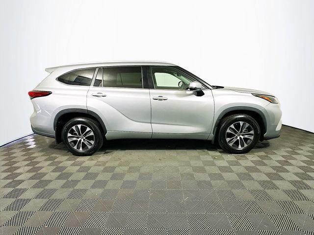 used 2023 Toyota Highlander car, priced at $37,991