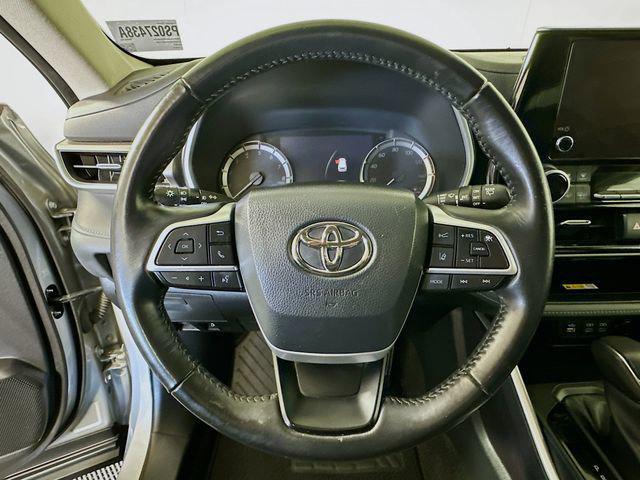 used 2023 Toyota Highlander car, priced at $37,991