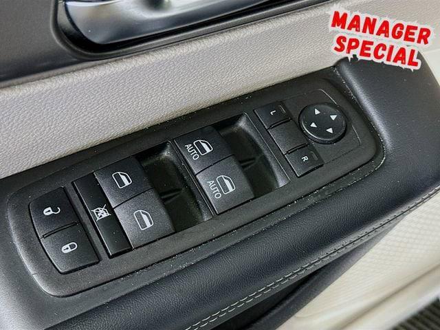 used 2023 Chrysler Pacifica car, priced at $21,905
