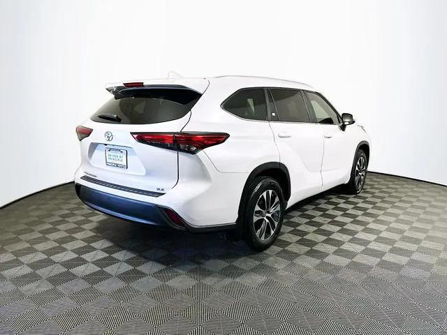used 2023 Toyota Highlander car, priced at $35,346
