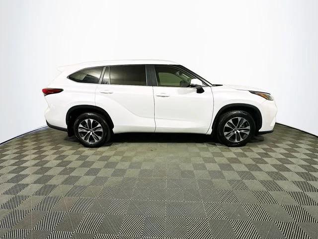 used 2023 Toyota Highlander car, priced at $35,346