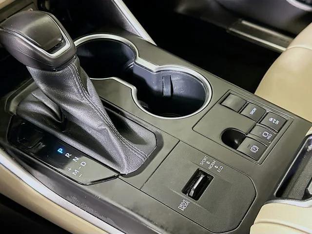 used 2023 Toyota Highlander car, priced at $35,346