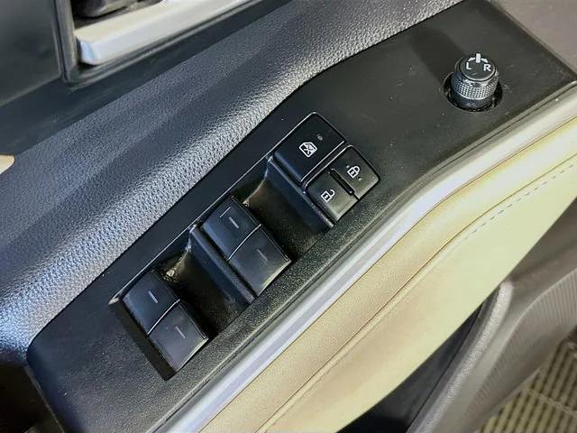 used 2023 Toyota Highlander car, priced at $35,346