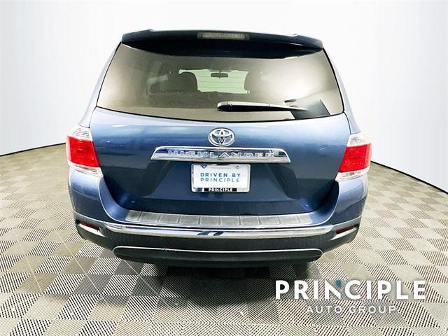 used 2013 Toyota Highlander car, priced at $19,999