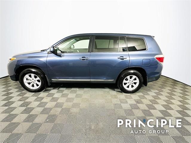 used 2013 Toyota Highlander car, priced at $19,999