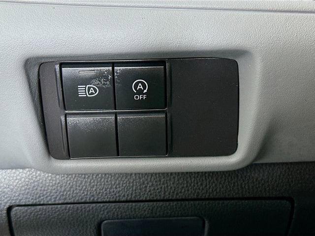 used 2023 Toyota Highlander car, priced at $32,562