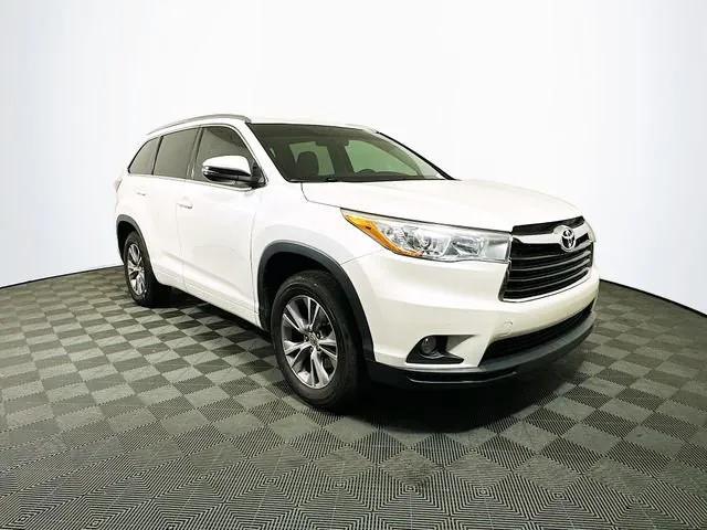 used 2015 Toyota Highlander car, priced at $19,991
