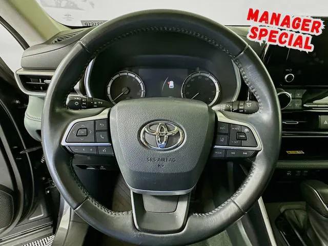 used 2023 Toyota Highlander car, priced at $36,987