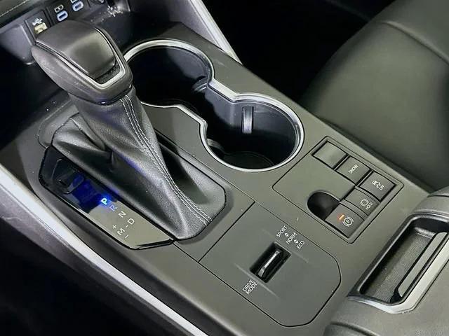 used 2023 Toyota Highlander car, priced at $38,498