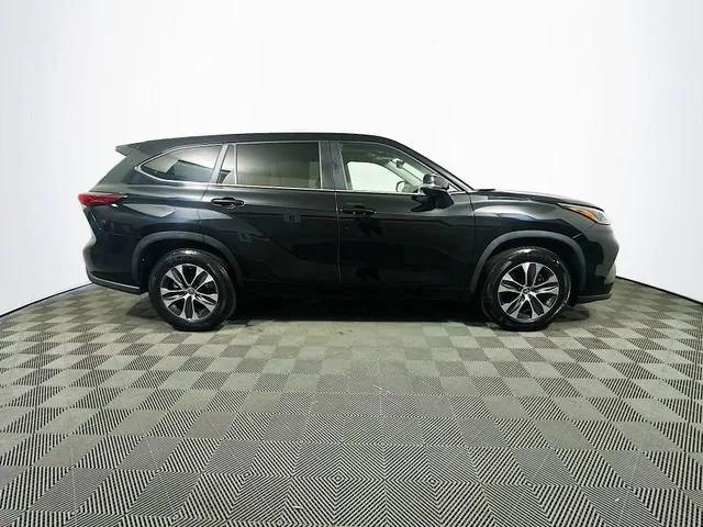 used 2023 Toyota Highlander car, priced at $35,942