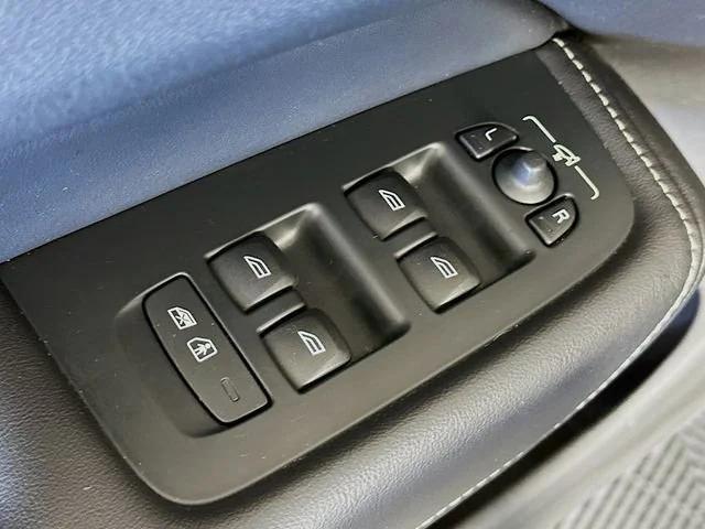 used 2019 Volvo XC60 car, priced at $27,779