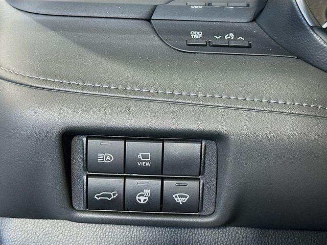 used 2022 Toyota Highlander car, priced at $42,991