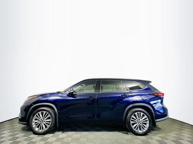 used 2022 Toyota Highlander car, priced at $42,991