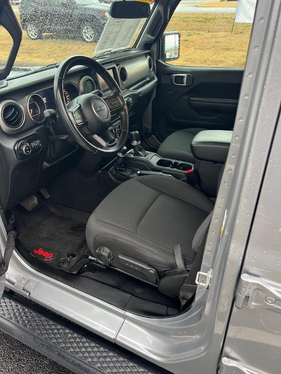 used 2021 Jeep Gladiator car, priced at $33,996