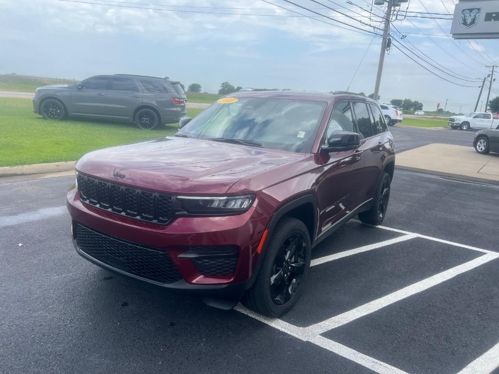 new 2025 Jeep Grand Cherokee car, priced at $46,431