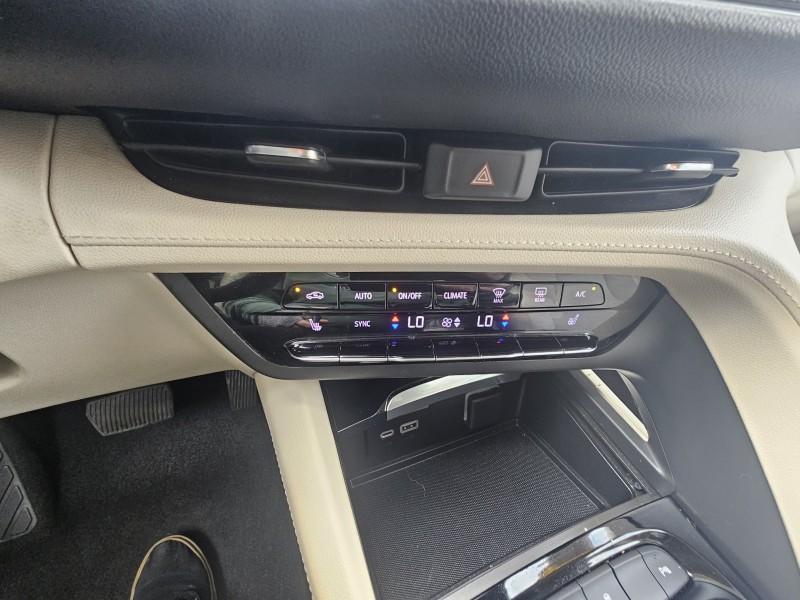 used 2023 Buick Envision car, priced at $24,999