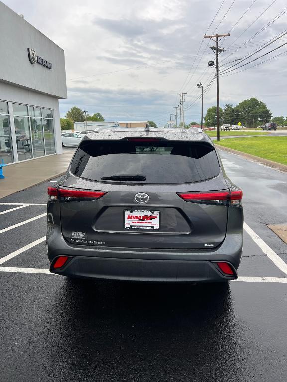 used 2022 Toyota Highlander car, priced at $37,920