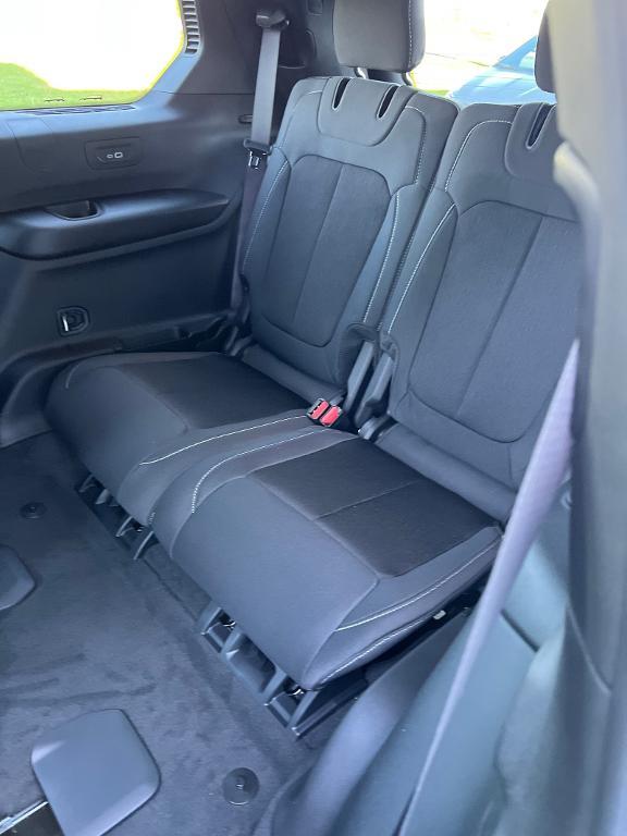 new 2025 Jeep Grand Cherokee L car, priced at $45,220