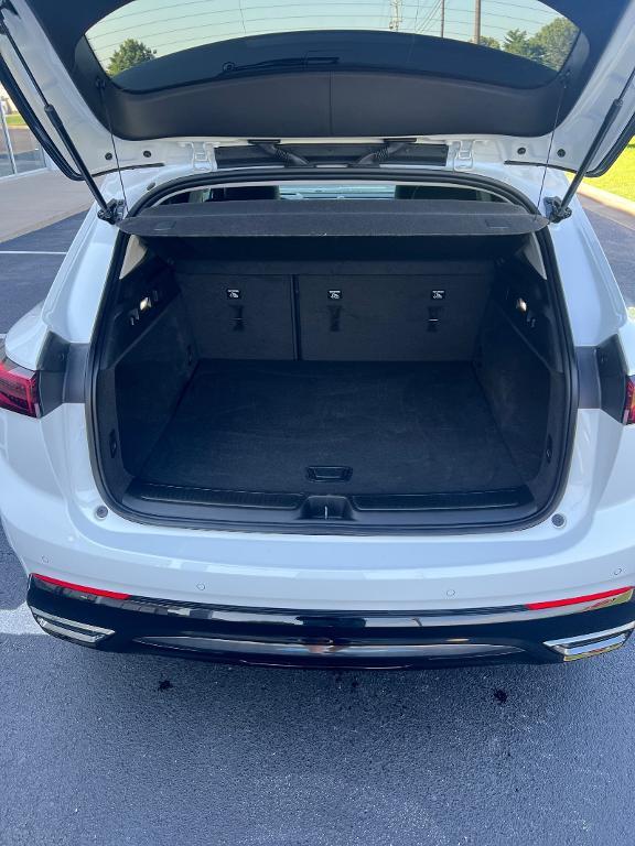 used 2024 Buick Envision car, priced at $36,995