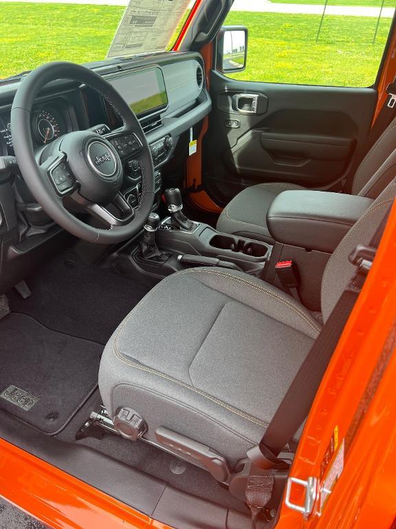 new 2025 Jeep Gladiator car, priced at $51,225
