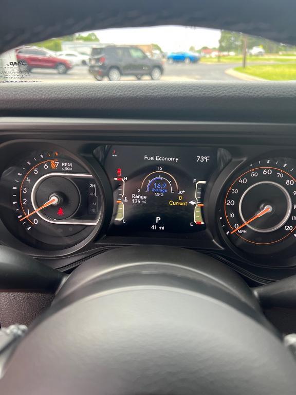 new 2025 Jeep Gladiator car, priced at $51,225