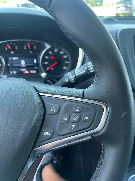 used 2024 Chevrolet Equinox car, priced at $26,612
