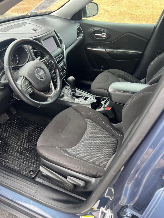 used 2019 Jeep Cherokee car, priced at $17,080