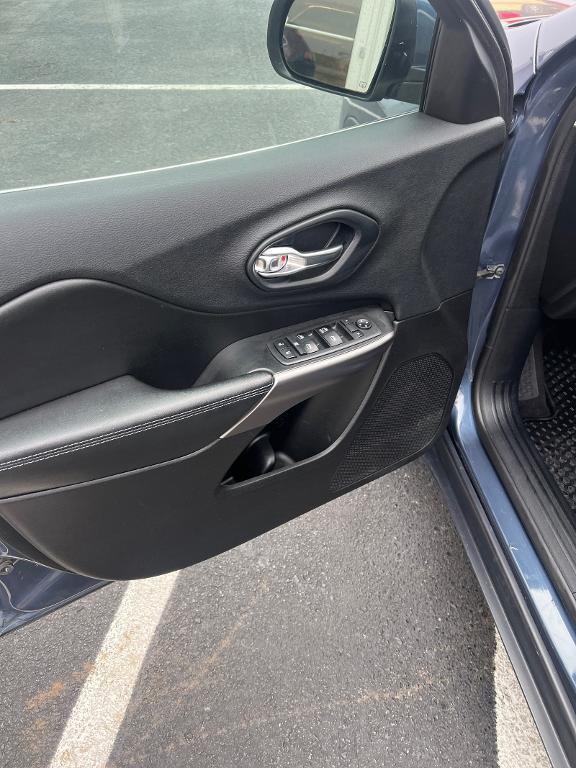 used 2019 Jeep Cherokee car, priced at $17,080