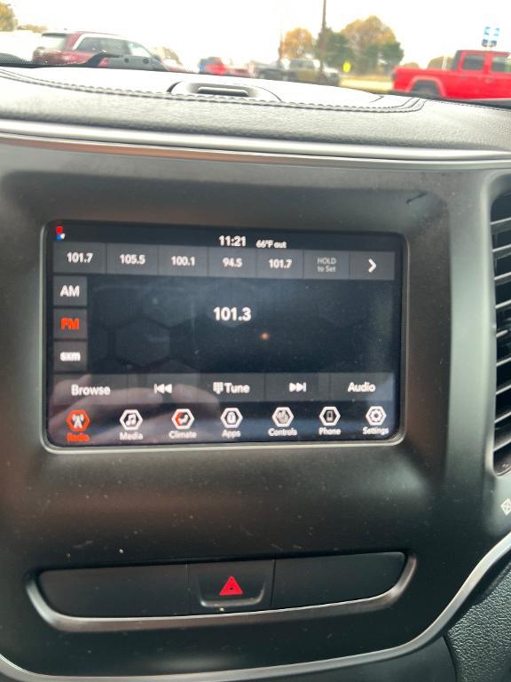 used 2019 Jeep Cherokee car, priced at $17,080