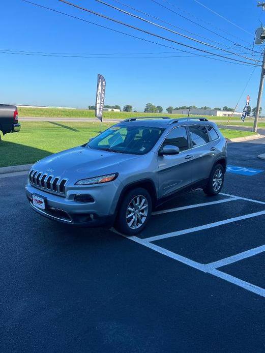 used 2017 Jeep Cherokee car, priced at $17,999