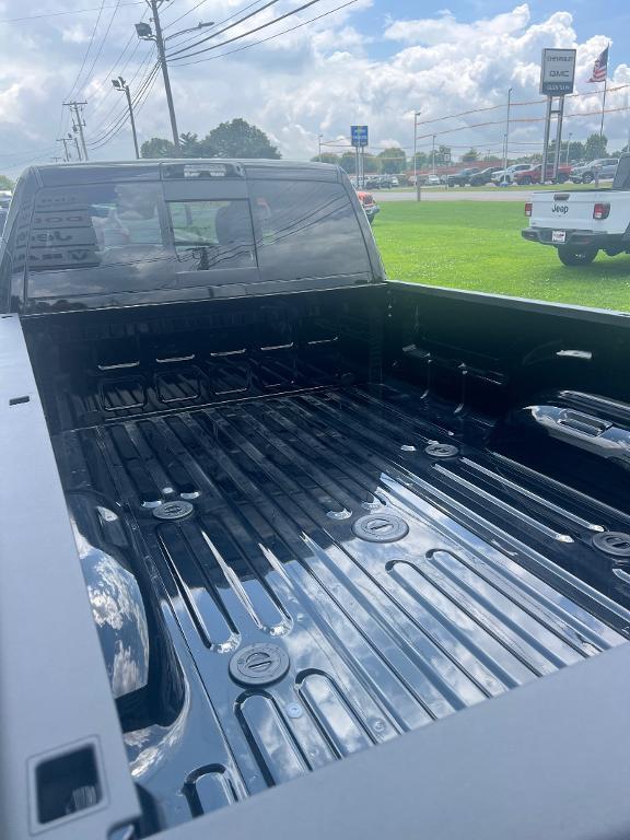 new 2025 Ram 3500 car, priced at $76,205