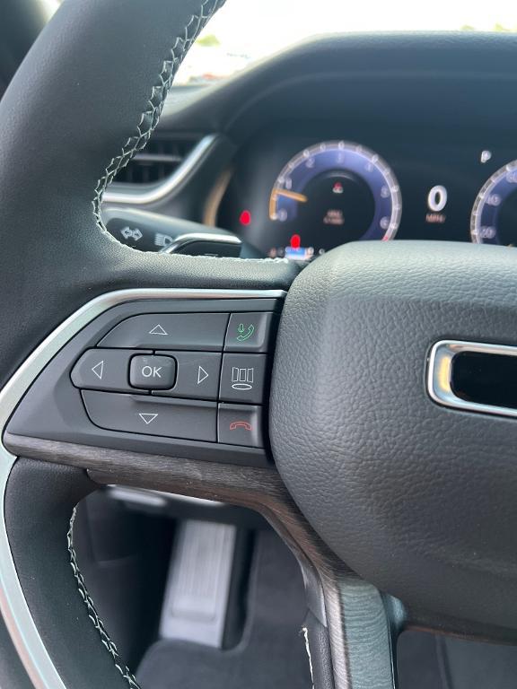 new 2025 Jeep Grand Cherokee car, priced at $48,493
