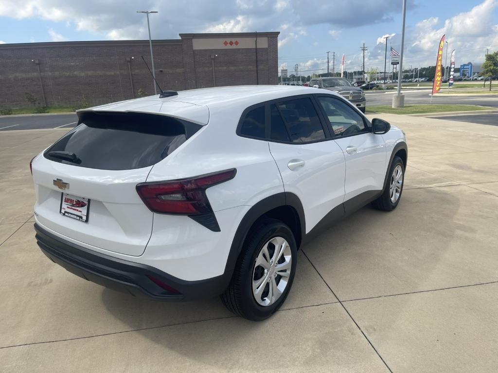 used 2025 Chevrolet Trax car, priced at $24,281