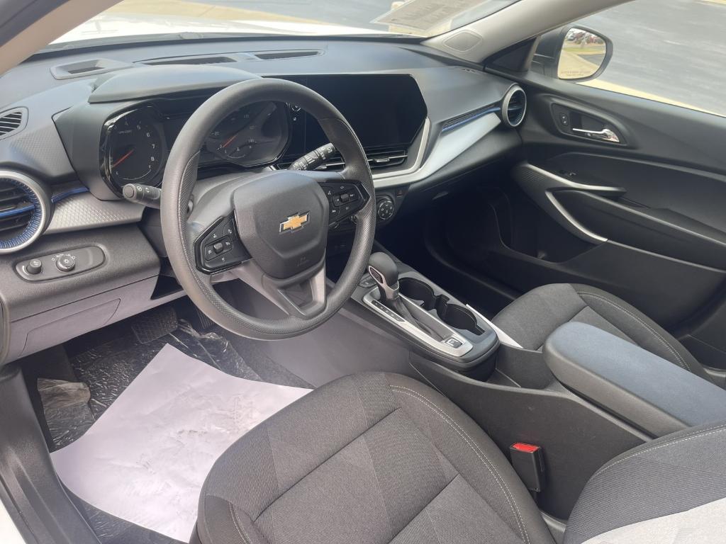 used 2025 Chevrolet Trax car, priced at $24,281